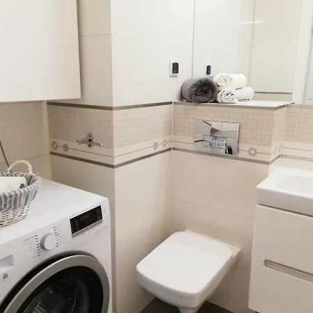 Apartament Bursztynowy *